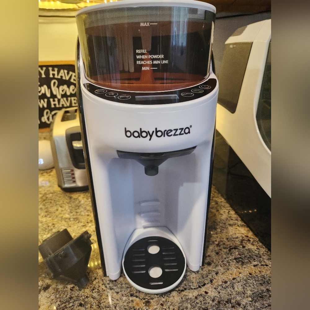 Baby Brezza Pro Formula Dispenser